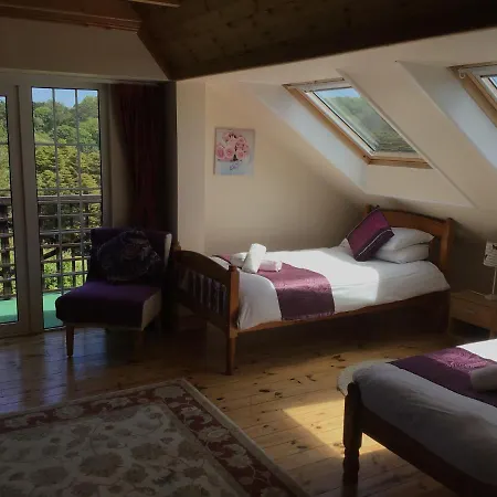 Couette-café Aran 3*